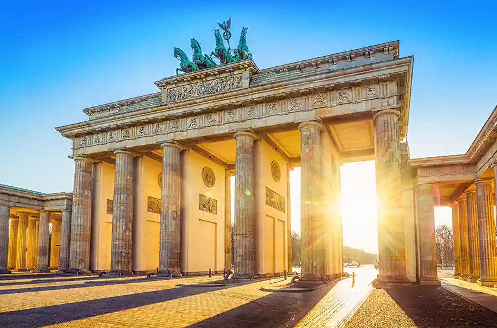 Brandenburg Gate (Brandenburger Tor) in Berlin
